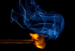 光治療とリフトアップにおける医療レーザーの違いとは？